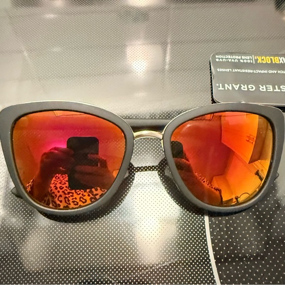 Foster Grant Accessories - Foster Grant Sunglasses with Black Frame NWT